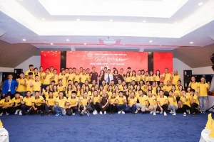 Hình ảnh tập thể nhân viên Phim cách nhiệt Ngôi Sao