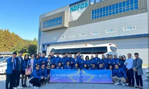 Công ty Ngôi Sao thăm nhà máy tại Hàn Quốc