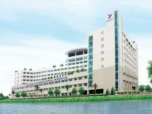 Ngôi Sao đã tiến hành thi công dán phim cách nhiệt NTECH cho Bệnh viện Quốc tế Hạnh phúc