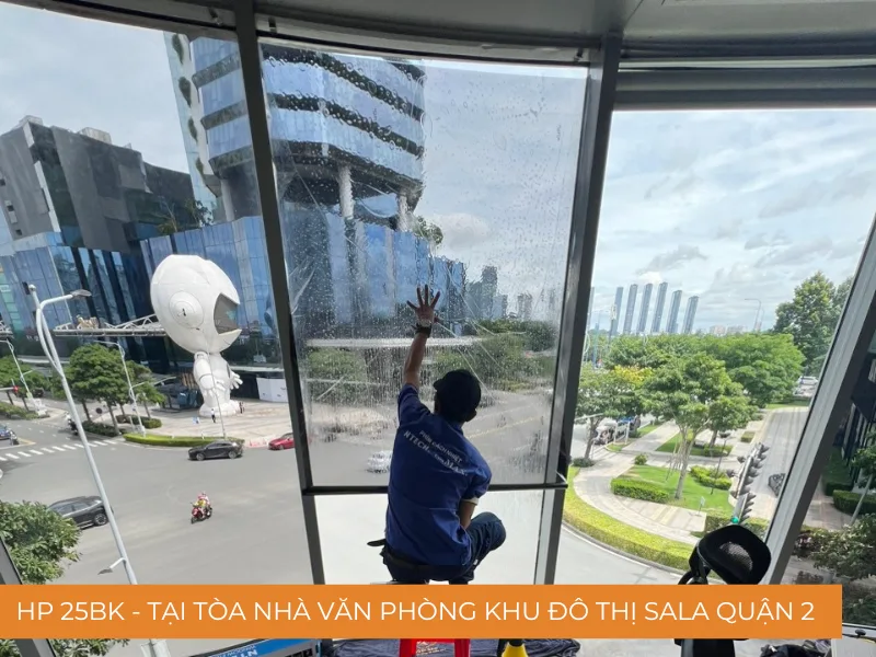 Dán phim cách nhiệt cửa kính uy tín
