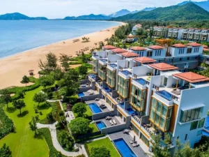 Dán phim cách nhiệt NTECH 35BK cho Resort Lăng Cô Huế