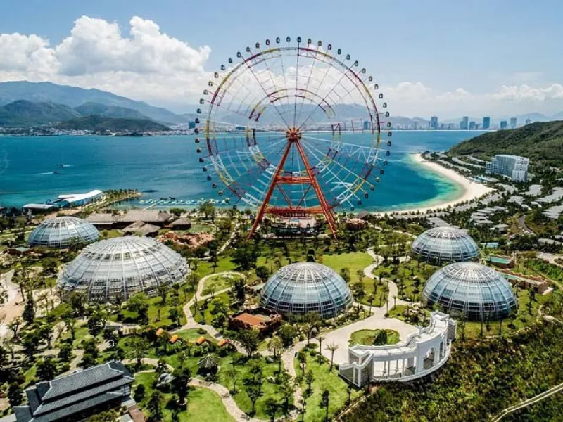 Dán thi công dán phim cách nhiệt tại Vinpearl Nha Trang