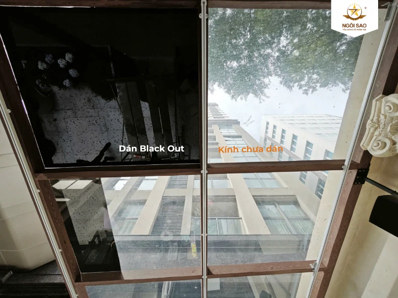Dán phim cách nhiệt mã Black Out