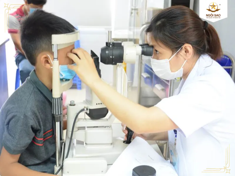 Duy trì lịch khám mắt định kỳ tối thiểu 6 tháng một lần | 8 Cách Bảo Vệ Mắt Cho Trẻ Bạn Nên Biết Để Ngăn Cận Thị Sớm 