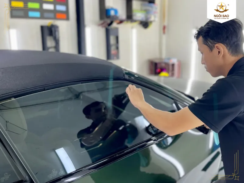 Phủ Nano kính ô tô: Giải pháp chống bám nước mưa phổ biến