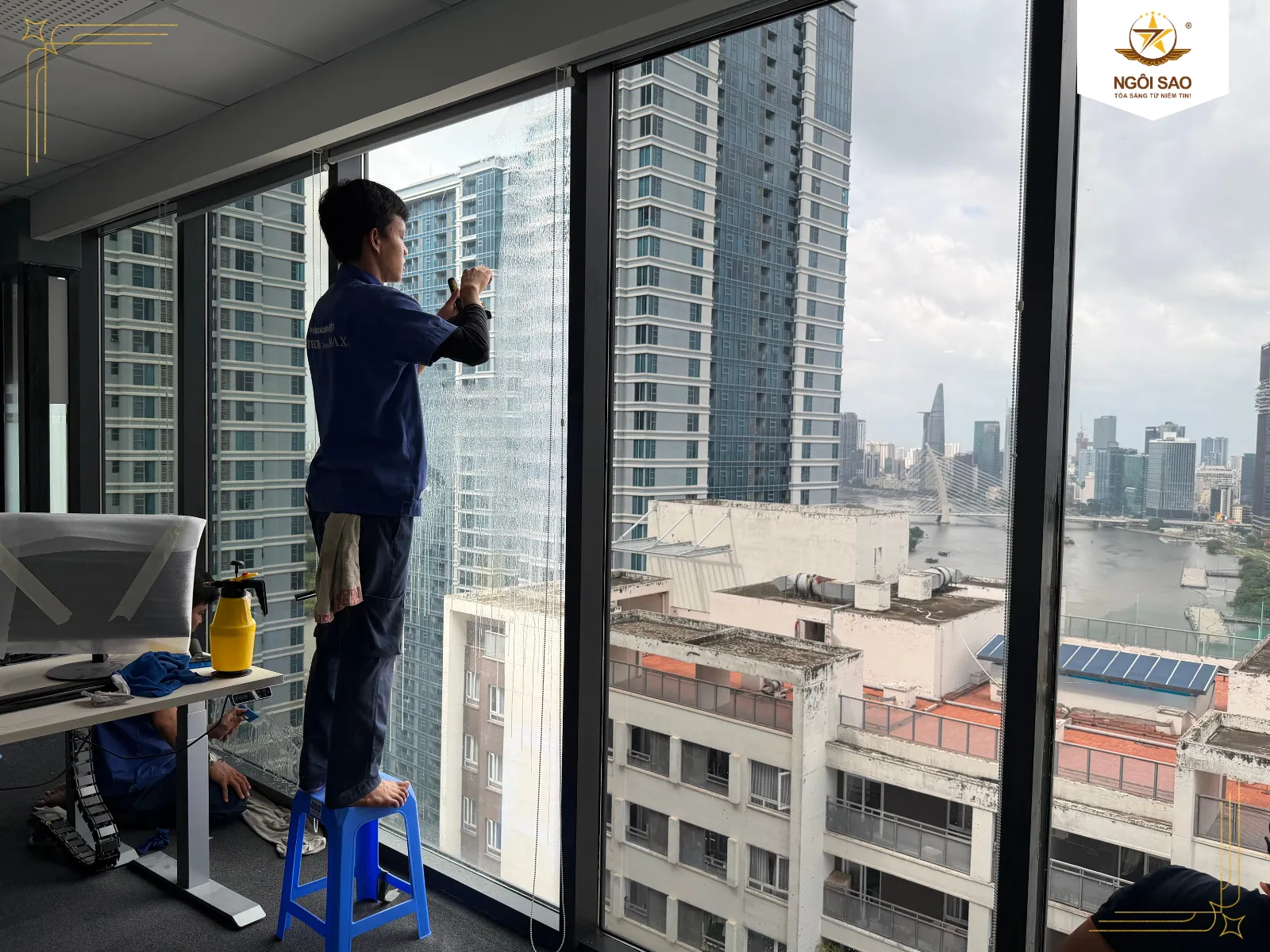 Dự Án Dán Phim Cách Nhiệt NTECH HP 25BK Tại Opal Tower | Ngôi Sao
