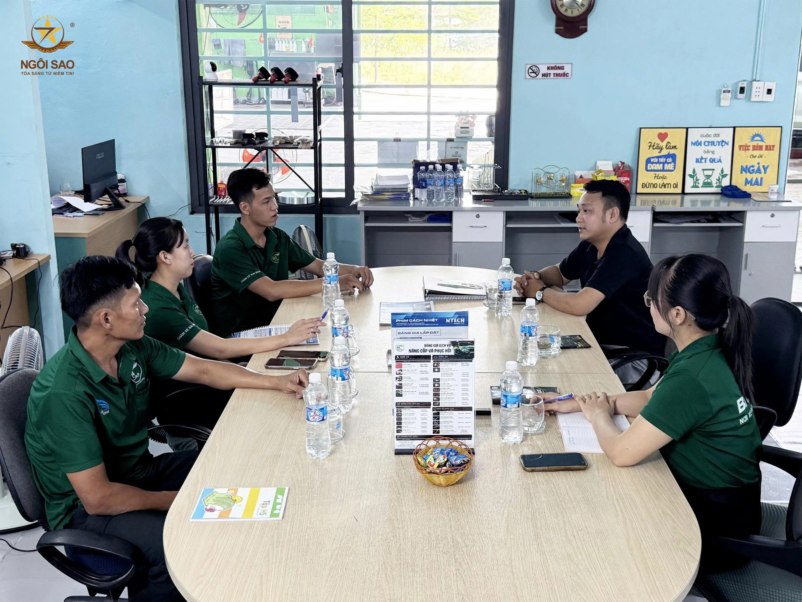 Đào tạo nâng cao năng lực tư vấn và kỹ thuật thi công phim cách nhiệt tại Bi Car 
